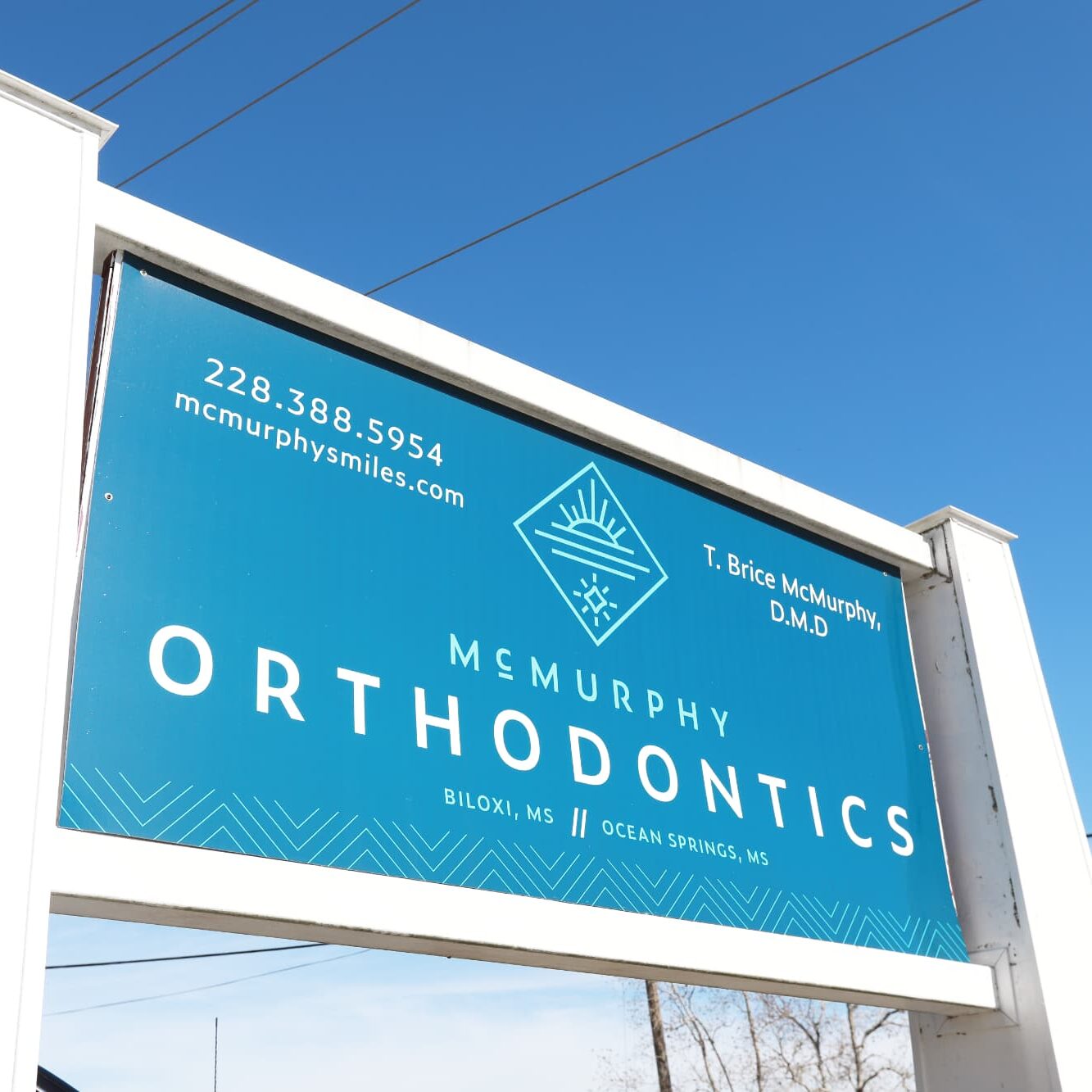 881A2842 Ocean Springs Braces